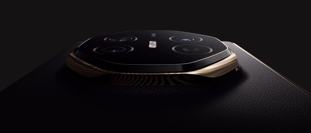 Huawei Mate XT 