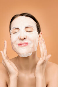 Navigating Pakistan Diverse Climate for Healthy Skin