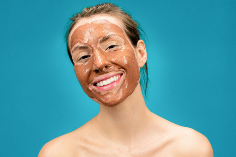 Skincare Savvy: Navigating Pakistan's Diverse Climate for Healthy Skin