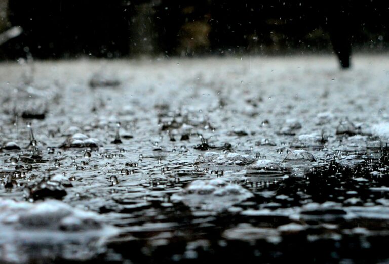 Rain and Snow Expected to Clear Smog Across Pakistan