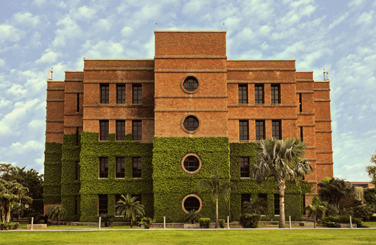 Lahore University of Management Sciences (LUMS)